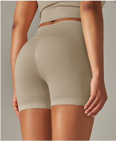 Short Seamless Agios